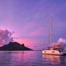 Tahiti Yacht Charter