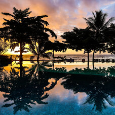 Le Tahiti by Pearl Resorts sunset