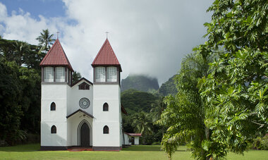 ATN-illust-12_Hero_MOOREA_00611.jpg Air Tahiti Nui église Sainte famille Moorea Tahiti Tourisme