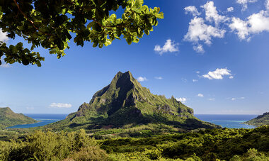 Air Tahiti Nui Moorea MLennan