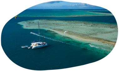 ATN-illust-shape-DJI_0823.png Air Tahiti Nui kite la vague verte