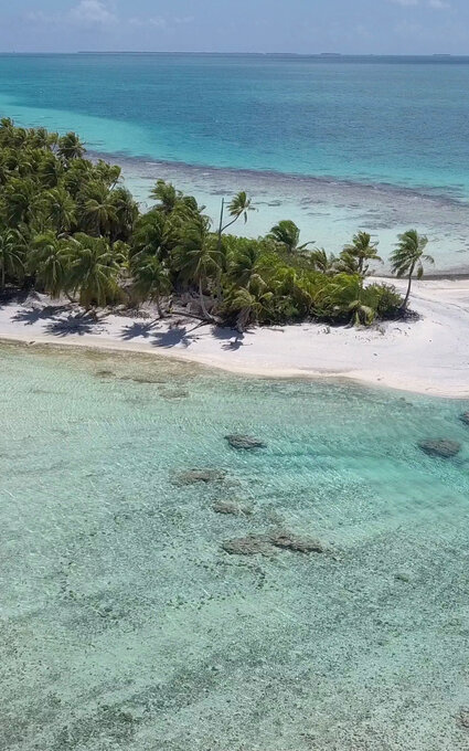 Bora bora Vaitaitai pass in bora bora